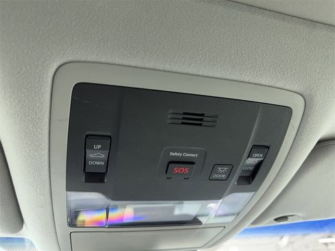 Used 2017 Lexus RX 350 FWD w/ Premium Package image 34