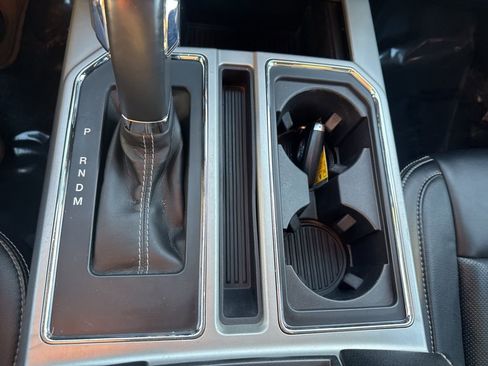 Used 2020 Ford F150 Lariat image 18