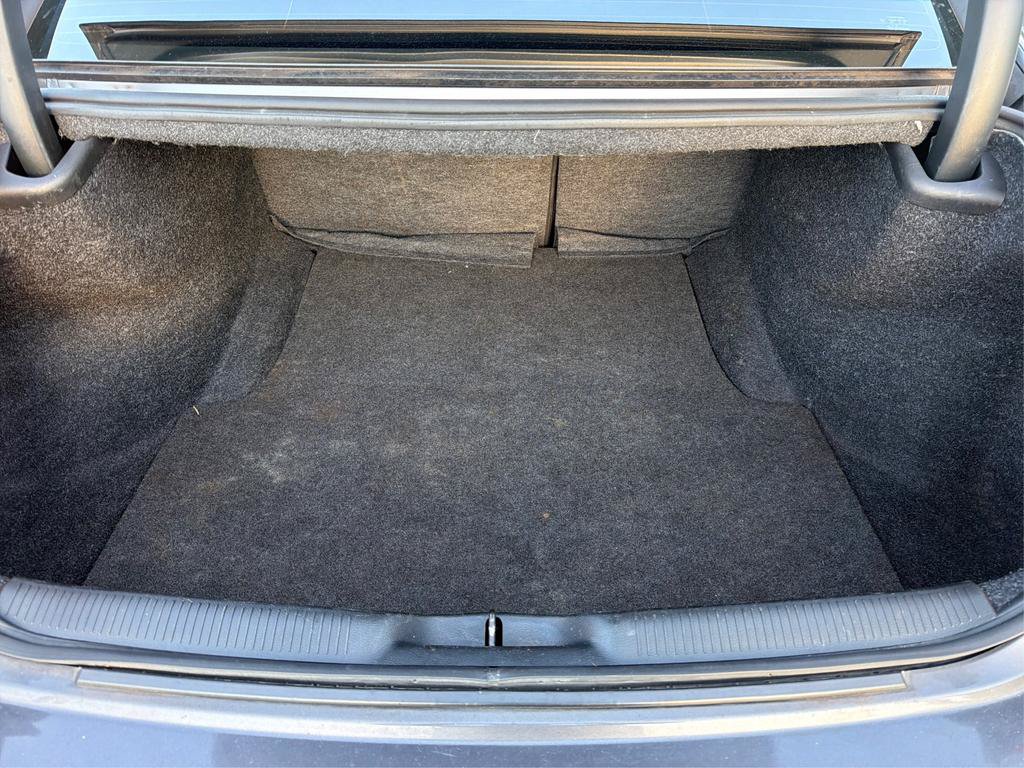 Used 2017 Dodge Charger R/T RWD image 13