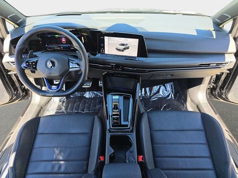Used 2023 Volkswagen Golf R image 35