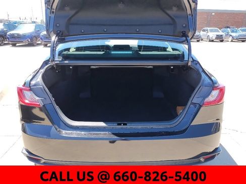Used 2025 Toyota Camry SE FWD image 51