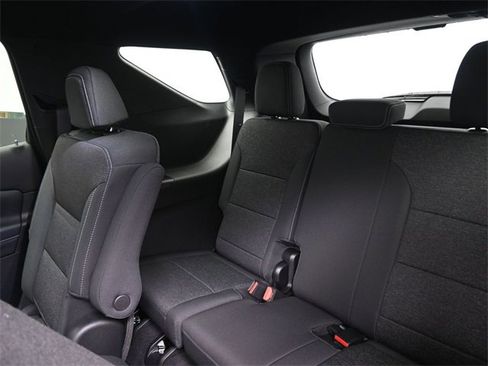 New 2026 Chevrolet Traverse LT w/ Sun and Wheel Package image 9