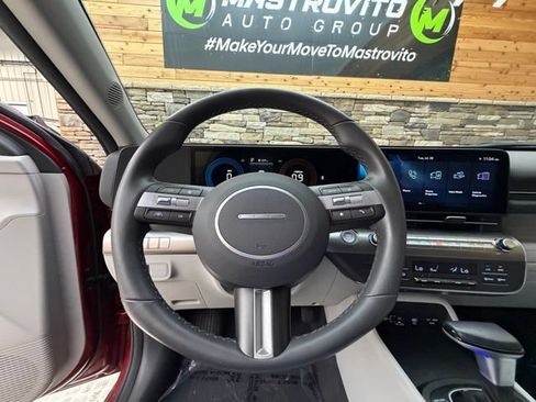 Used 2024 Hyundai Kona SEL AWD/4WD image 20