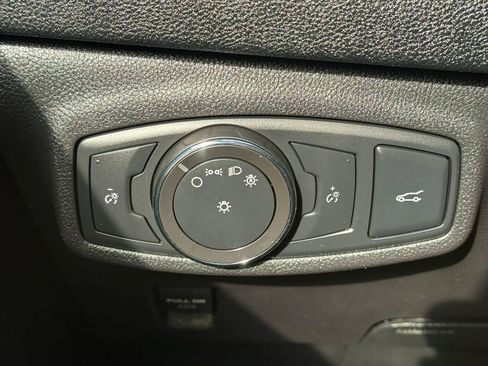 Used 2017 Lincoln MKC Premiere image 39