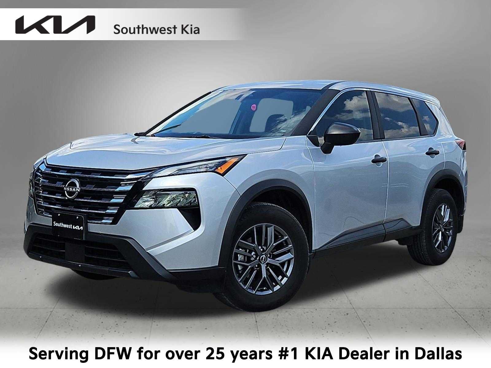 Used 2025 Nissan Rogue S FWD image 1