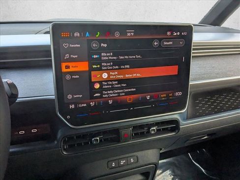 Used 2025 Volkswagen ID. Buzz Pro S image 12