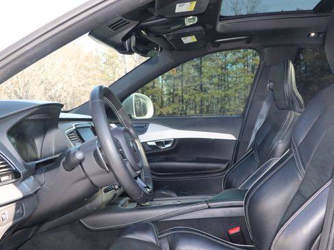 Used 2019 Volvo XC90 T6 R-Design w/ Advanced Package image 11