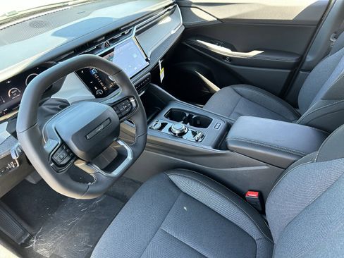 New 2026 Jeep Cherokee Laredo image 15