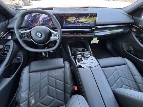 New 2026 BMW 530i xDrive w/ Premium Package AWD/4WD image 20