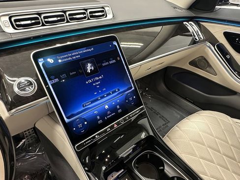 Used 2024 Mercedes-Benz S 580 4MATIC Sedan image 30