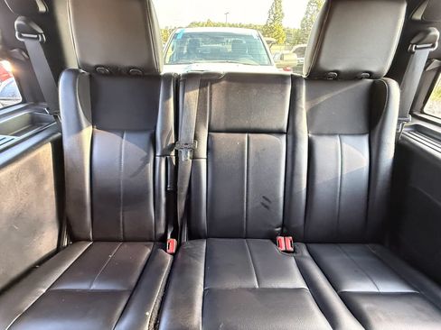 Used 2017 Ford Expedition Limited AWD/4WD image 23