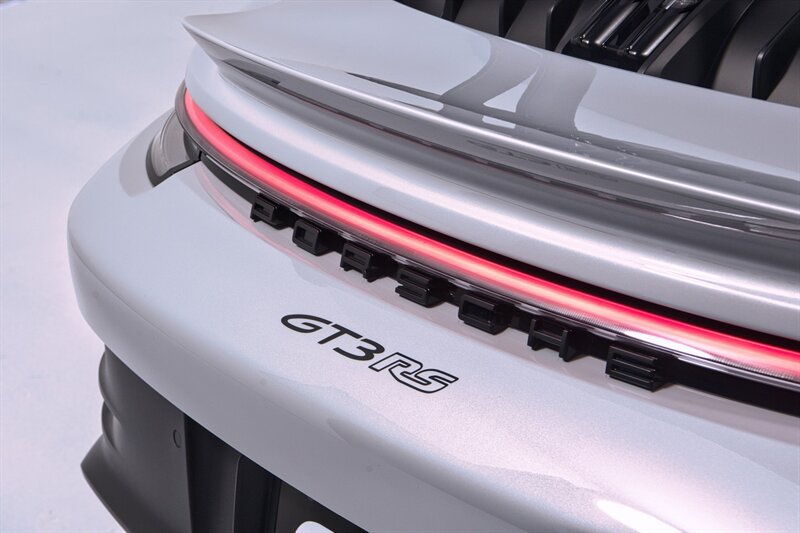 Used 2025 Porsche 911 GT3 RS RWD image 41