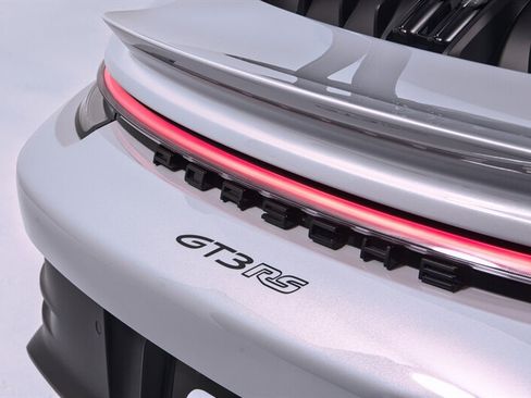 Used 2025 Porsche 911 GT3 RS RWD image 41