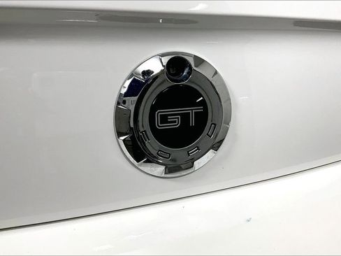 Used 2006 Ford Mustang GT Premium image 14