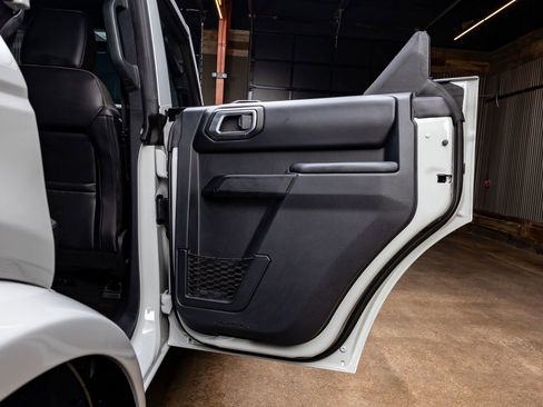 Used 2026 Ford Bronco Outer Banks AWD/4WD image 38