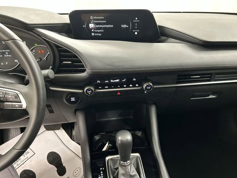 Certified 2025 MAZDA MAZDA3 s Sport FWD image 18