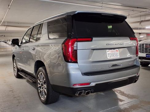 Used 2025 GMC Yukon Denali AWD/4WD image 3