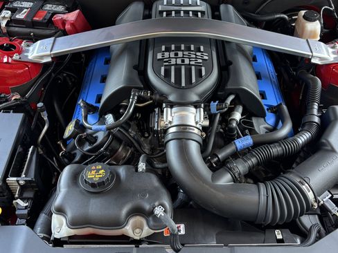 Used 2013 Ford Mustang Boss 302 w/ Boss 302 Accessory Pkg image 23
