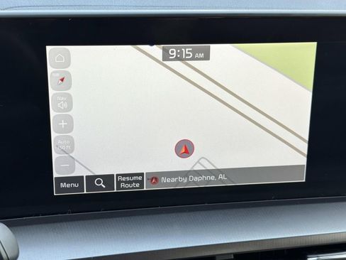 Used 2025 Kia Telluride LX image 23