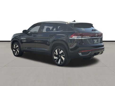 New 2026 Volkswagen Atlas Cross Sport SE FWD image 7