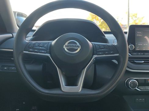 Used 2021 Nissan Altima 2.5 SV image 13