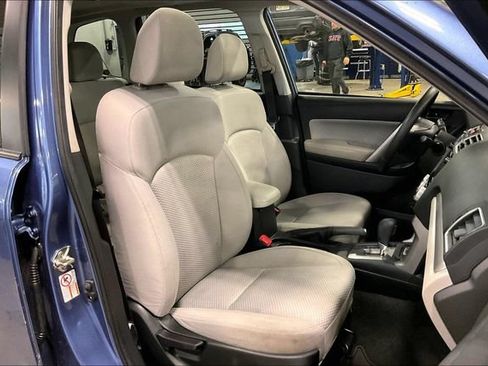 Used 2018 Subaru Forester 2.5i Premium AWD/4WD image 7