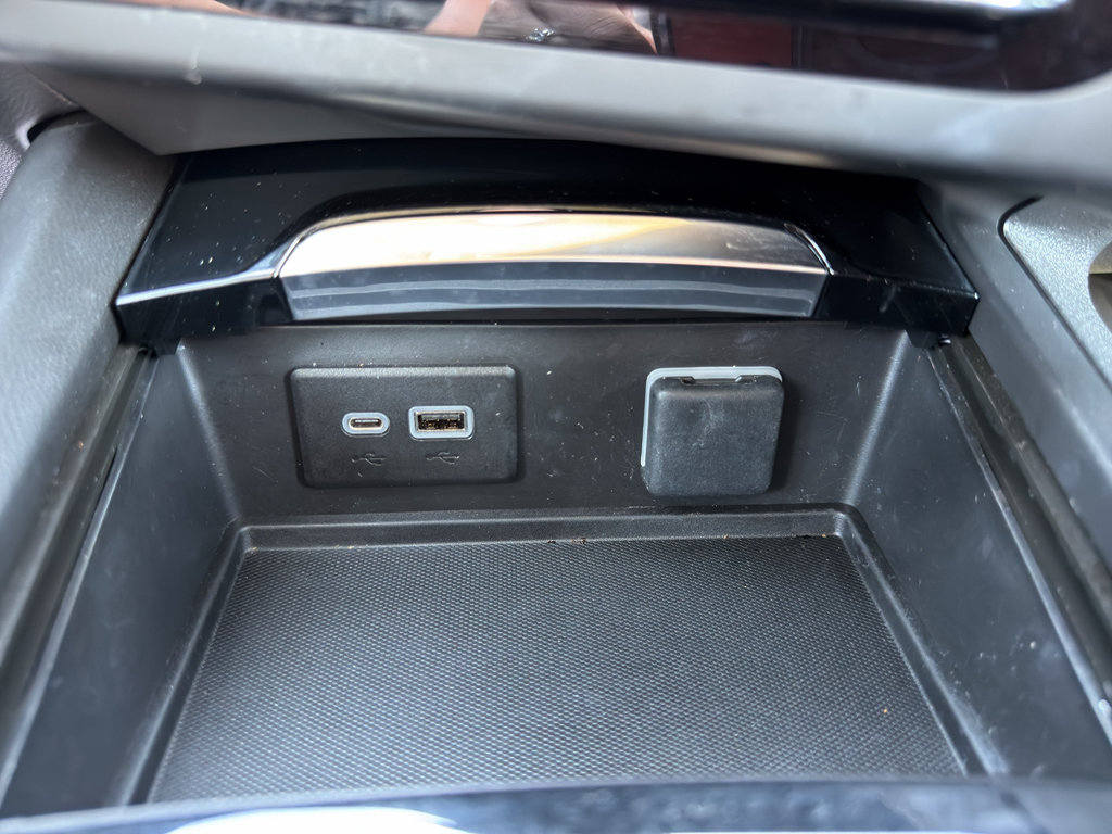 Used 2022 Buick Envision Preferred FWD image 32