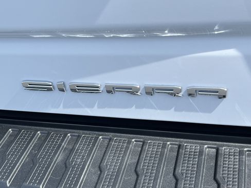 New 2026 GMC Sierra 1500 Denali AWD/4WD image 9