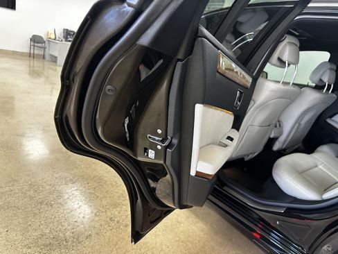 Used 2011 Mercedes-Benz E 350 4MATIC Sedan image 69