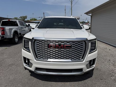 Used 2022 GMC Yukon Denali AWD/4WD image 4