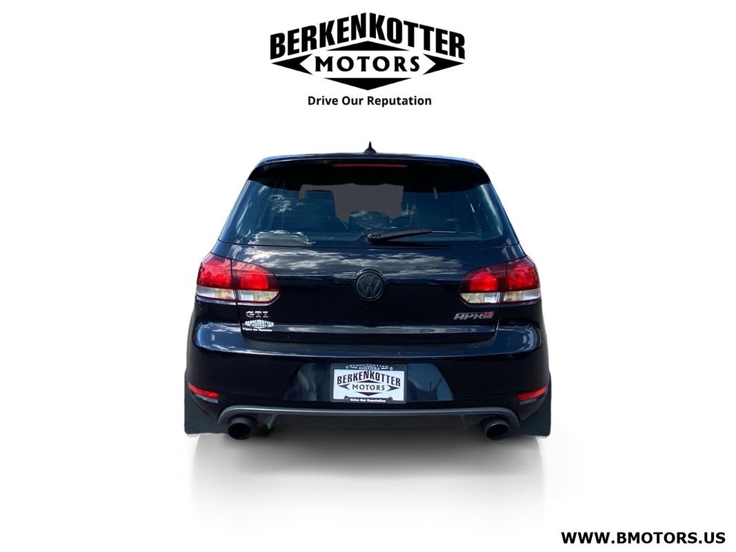 Used 2011 Volkswagen Golf 4-Door FWD image 4