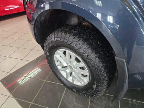 Used 2018 Nissan Frontier SV image 30