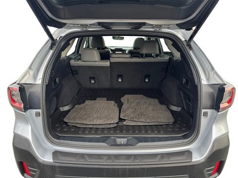 Used 2020 Subaru Outback Limited image 5