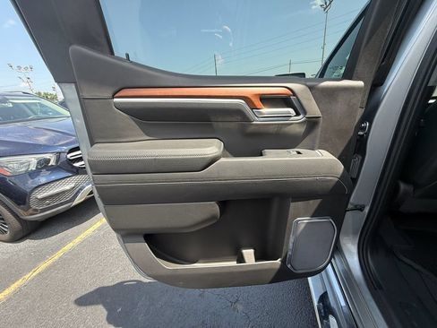Used 2023 GMC Sierra 1500 Denali AWD/4WD image 18