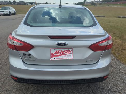 Used 2014 Ford Focus SE image 6