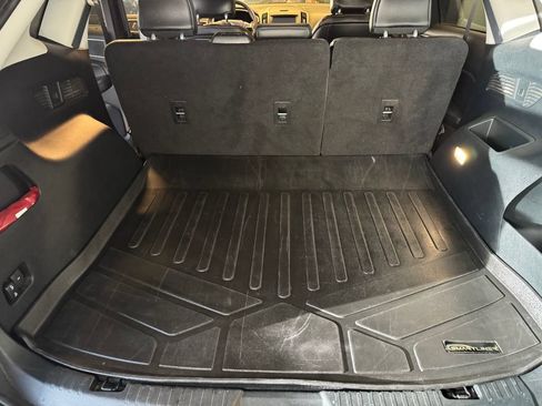 Used 2019 Ford Edge SEL w/ Equipment Group 201A AWD/4WD image 21
