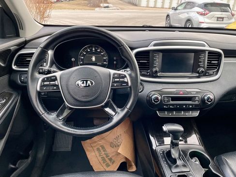 Used 2020 Kia Sorento EX image 23