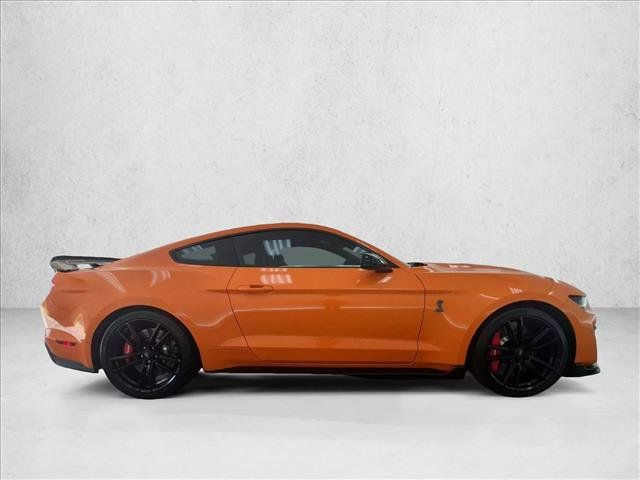 Used 2020 Ford Mustang Shelby GT500 w/ Technology Package RWD image 4