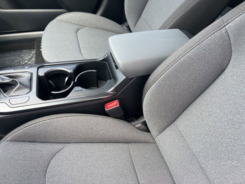 Used 2025 Kia K4 LXS image 35