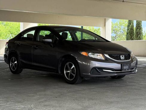 Used 2015 Honda Civic SE image 3