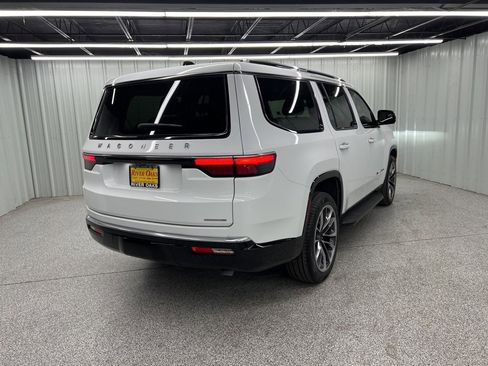 Used 2024 Jeep Wagoneer Series II w/ Convenience Group I image 6