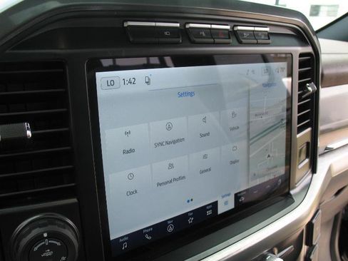 Used 2022 Ford F150 Lariat AWD/4WD image 45