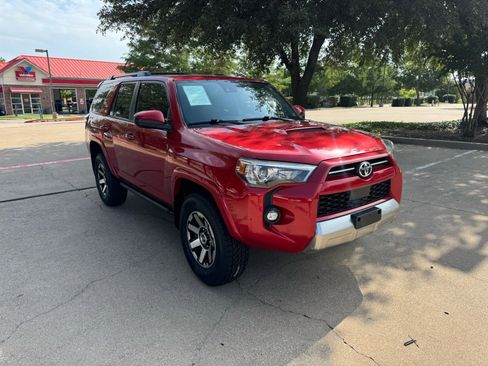Used 2021 Toyota 4Runner TRD Off-Road image 4