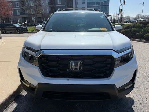 Used 2023 Honda Passport EX-L image 11
