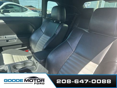Used 2009 Dodge Challenger R/T image 8