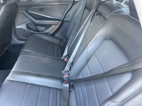 Used 2022 Volkswagen Jetta SE FWD image 25