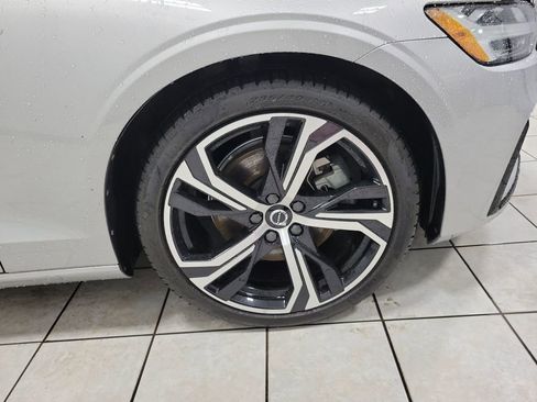 Used 2024 Volvo S60 B5 Core image 39