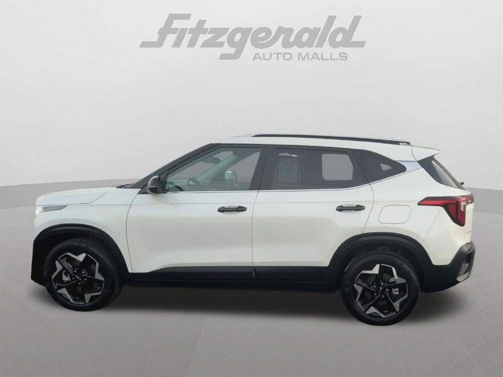 Used 2024 Kia Seltos EX AWD/4WD image 5