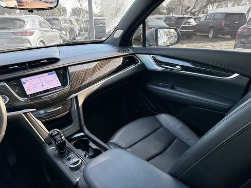 Used 2023 Cadillac XT6 Premium Luxury w/ Technology Package image 26
