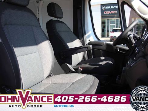 Used 2023 RAM ProMaster 2500 w/ Driver Convenience Group image 16
